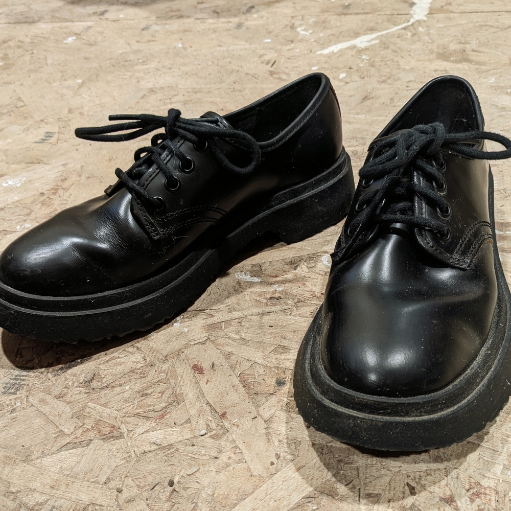 Camper Black Textured Sole Shoes